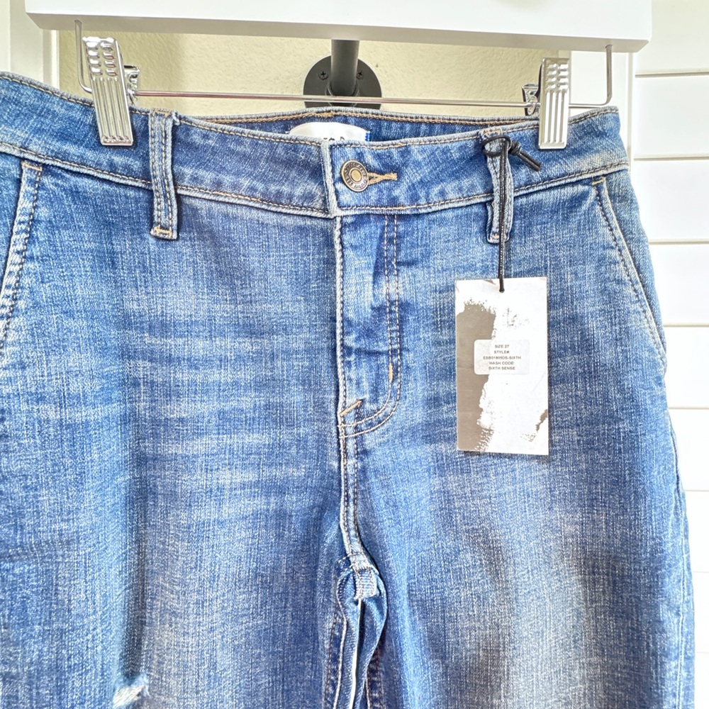 Stitch Fix. Size 27. Women's Blue Jeans - Picture 11 of 11